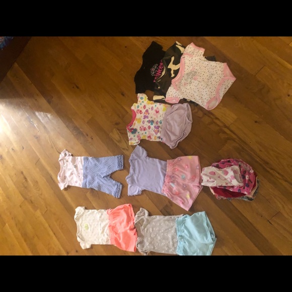 More than 80 pieces a lot of name brand - Picture 3 of 16